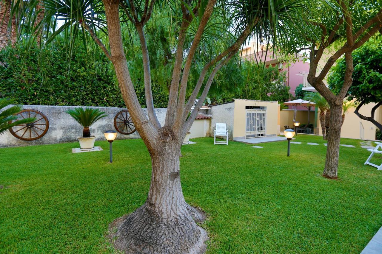 Re Sole La Dependance - Casa Vacanza M E R C U R I O Avola Ngoại thất bức ảnh